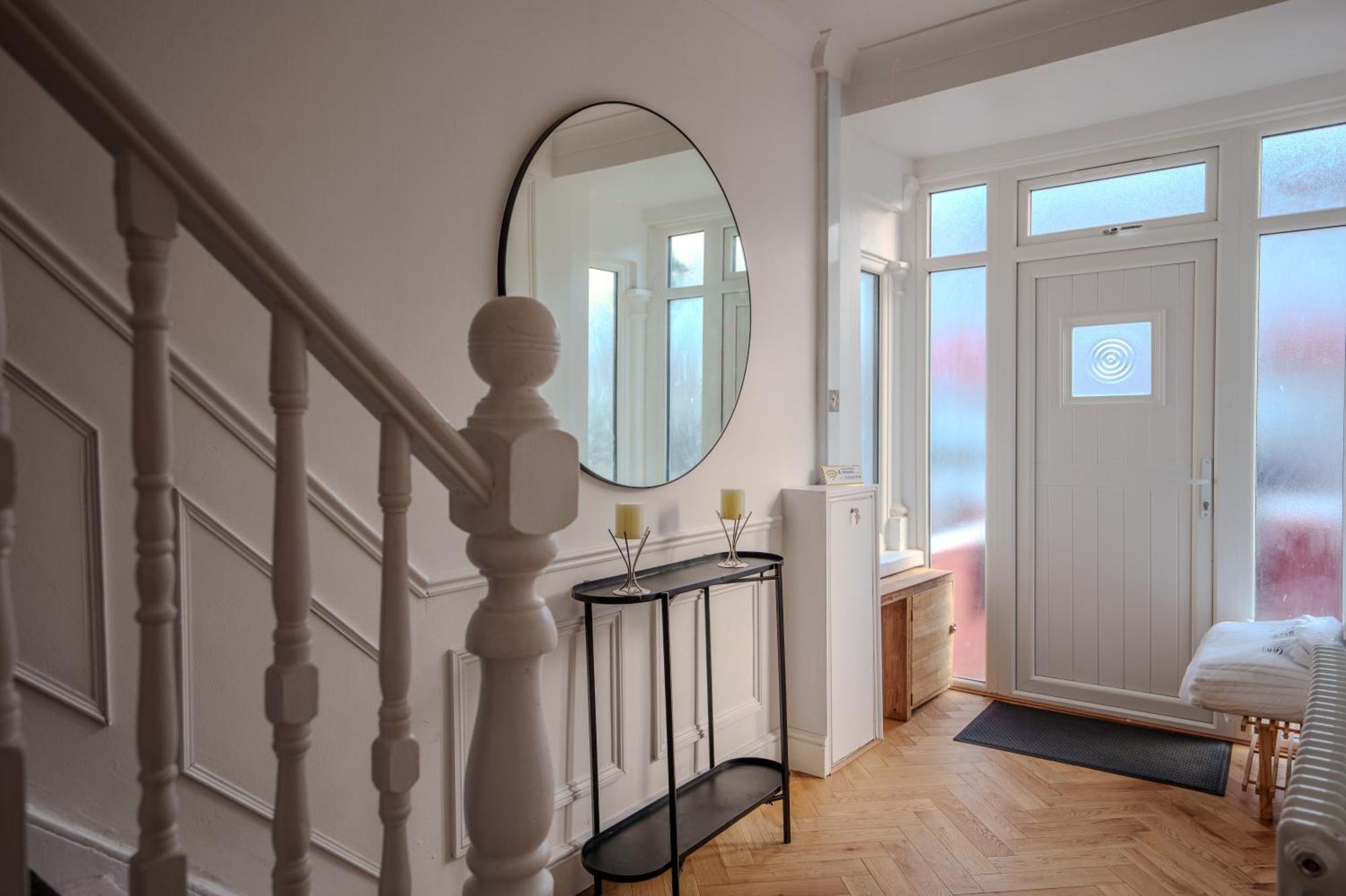 Wembley Lovely 6 Bed House Sleeps Up To 14 Сasa de vacaciones *